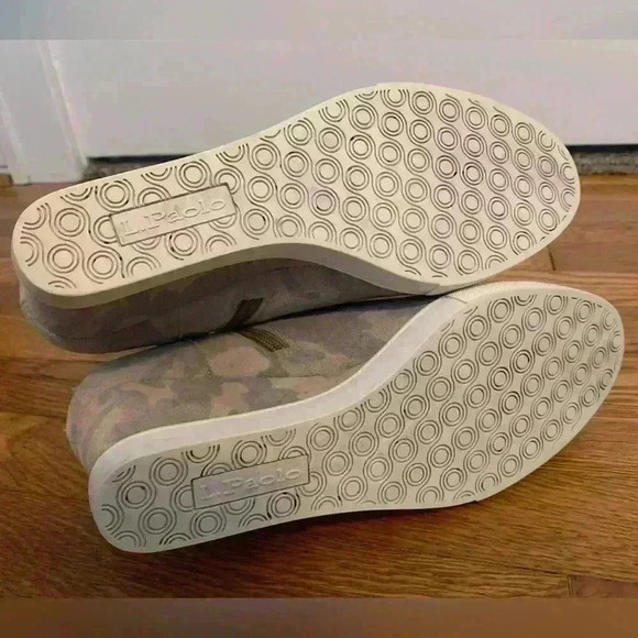 Linea Paolo Felicia Camo Wedge Bootie Sneakers, Womens Size 9 - Picture 5 of 9